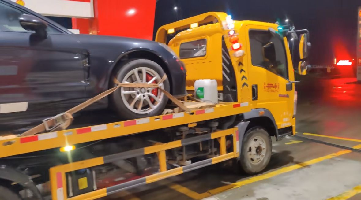 泸州行车途中遇到突发状况该如何呼叫道路救援？